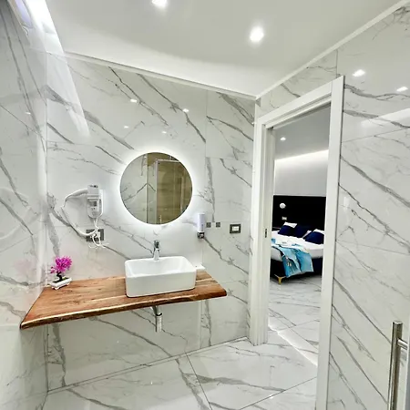 Oltremare Luxury * בארי